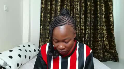 Snapshot of miss_kiarrafit chatting on 04-17-26, 09:23 Miss Kiarrafit online show from 04-17-26, 09:23