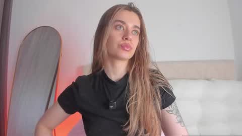 Snapshot of miss_lanaa chatting on 07-01-26, 12:45 Alana online show from 07-01-26, 12:45
