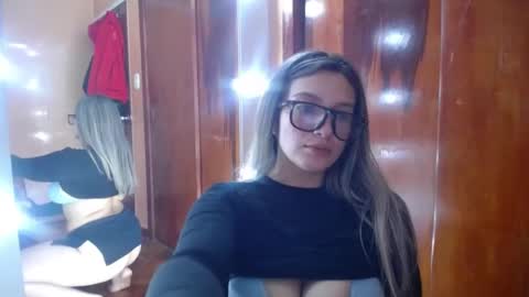 lilieth  online show from 02-23-25, 10:20
