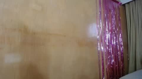 Snapshot of miss_lilieth chatting on 09-30-25, 04:12 lilieth online show from 09-30-25, 04:12