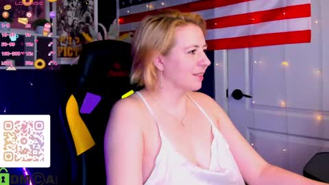 miss_lisaa online show from 04-27-26, 03:48