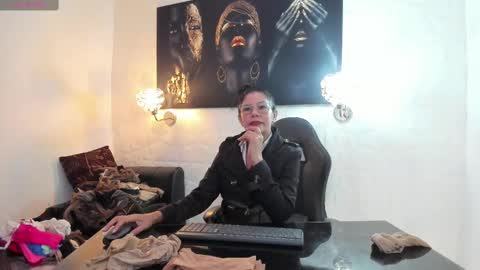 lucero online show from 11-09-25, 02:21