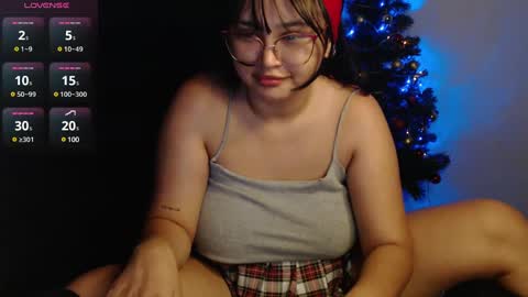 ly independent model online show from 12-22-24, 08:38