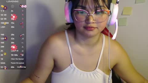 ly independent model online show from 01-25-25, 11:34