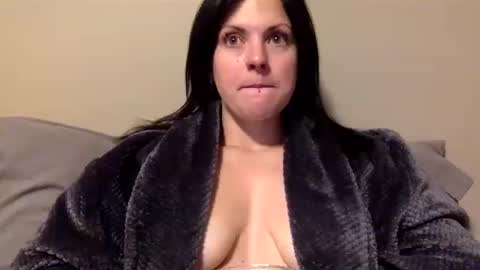 Snapshot of miss_maci_xo chatting on 10-14-25, 11:11 Maci online show from 10-14-25, 11:11