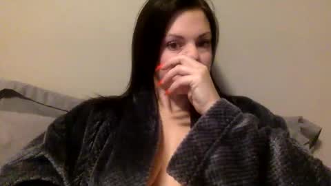 Snapshot of miss_maci_xo chatting on 11-10-25, 01:32 Maci online show from 11-10-25, 01:32
