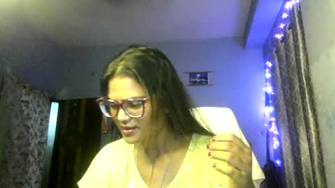 Mahi online show from 06-21-26, 05:04
