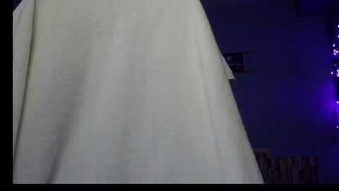 Mahi online show from 06-24-26, 04:00