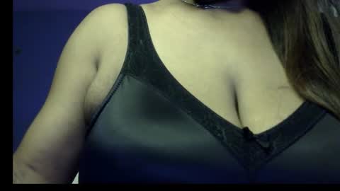 Mahi online show from 06-24-26, 04:06