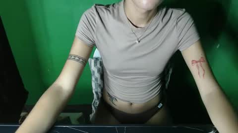 Snapshot of miss_mailyn chatting on 10-25-25, 06:46 miss_mailyn online show from 10-25-25, 06:46