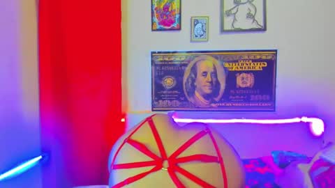 Snapshot of miss_meggaann chatting on 01-23-25, 04:41 MEGG online show from 01-23-25, 04:41