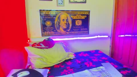Snapshot of miss_meggaann chatting on 01-27-25, 03:15 MEGG online show from 01-27-25, 03:15