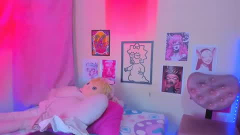 MEGG online show from 01-14-26, 01:44