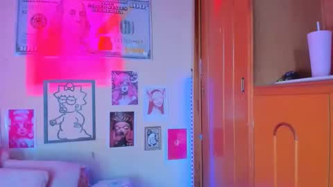 Snapshot of miss_meggaann chatting on 03-25-26, 08:59 MEGG online show from 03-25-26, 08:59