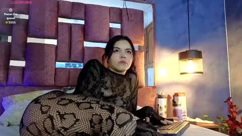 miss_merly online show from 04-25-26, 11:57