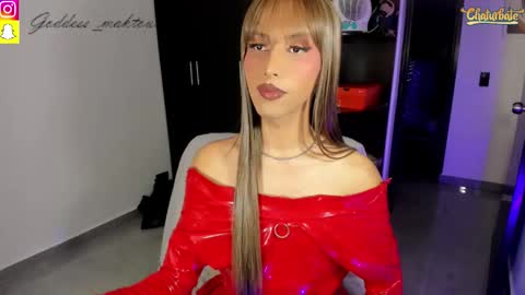 Snapshot of miss_myers chatting on 03-27-26, 02:50 Goddess Myers thumb up is important for me kisses online show from 03-27-26, 02:50