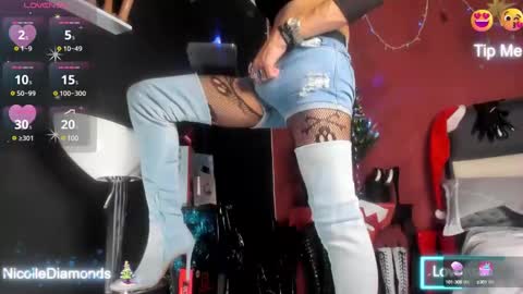 Miss Nicole online show from 12-21-24, 01:53