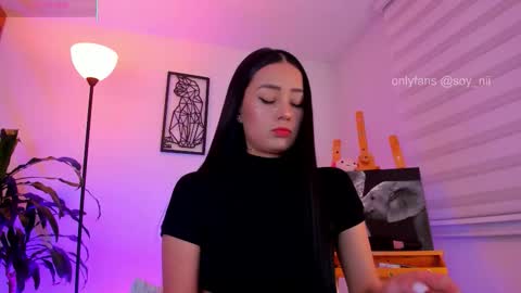 Snapshot of miss_nii chatting on 10-30-25, 01:07 Nii online show from 10-30-25, 01:07