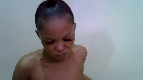 miss_rihanna2 online show from 02-21-26, 06:36