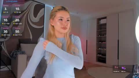 Snapshot of miss_rioko chatting on 12-26-24, 03:10 Rioko online show from 12-26-24, 03:10