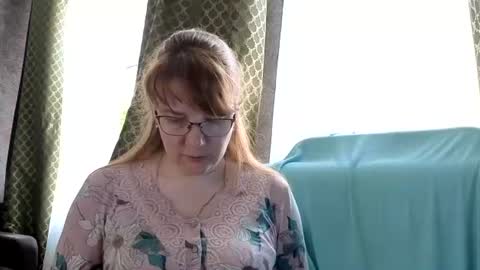 Snapshot of miss_sandrax chatting on 06-14-26, 04:25 miss sandrax online show from 06-14-26, 04:25
