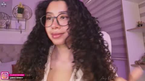 Amy Olivera online show from 12-01-25, 12:54