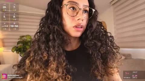 Snapshot of miss_sidney chatting on 04-10-26, 12:43 Amy Olivera online show from 04-10-26, 12:43