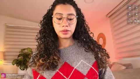 Snapshot of miss_sidney chatting on 04-14-26, 01:06 Amy Olivera online show from 04-14-26, 01:06