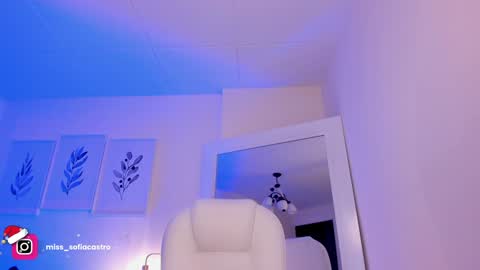 Snapshot of miss_sofiaa_ chatting on 12-20-24, 06:02 Sofia Castro online show from 12-20-24, 06:02