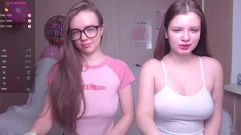 Snapshot of miss_sweetbb chatting on 12-12-24, 02:59 Bella online show from 12-12-24, 02:59