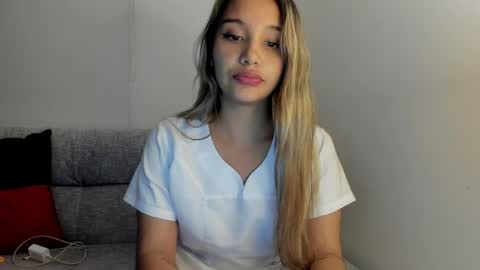 Snapshot of miss_taniac chatting on 05-23-26, 01:33 Miss Taniac online show from 05-23-26, 01:33