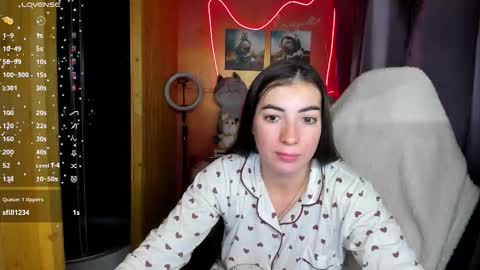 Snapshot of miss_tasy chatting on 10-02-25, 04:19 Melanie January 15th is my birthday there will be an interesting show online show from 10-02-25, 04:19