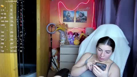 Snapshot of miss_tasy chatting on 11-27-25, 09:11 Melanie January 15th is my birthday there will be an interesting show online show from 11-27-25, 09:11