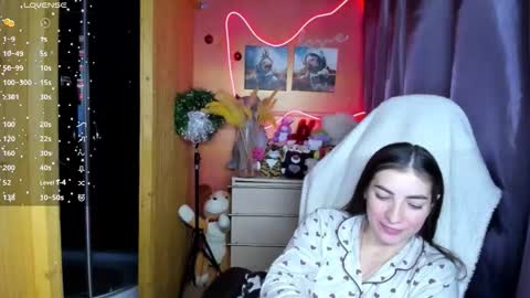 Snapshot of miss_tasy chatting on 01-11-26, 05:34 Melanie January 15th is my birthday there will be an interesting show online show from 01-11-26, 05:34