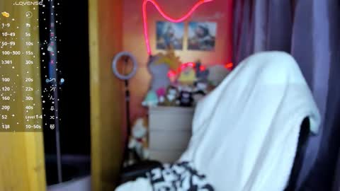 Snapshot of miss_tasy chatting on 03-03-26, 04:51 Melanie January 15th is my birthday there will be an interesting show online show from 03-03-26, 04:51