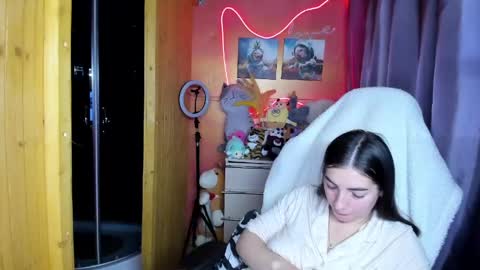 Snapshot of miss_tasy chatting on 04-24-26, 05:10 Melanie January 15th is my birthday there will be an interesting show online show from 04-24-26, 05:10