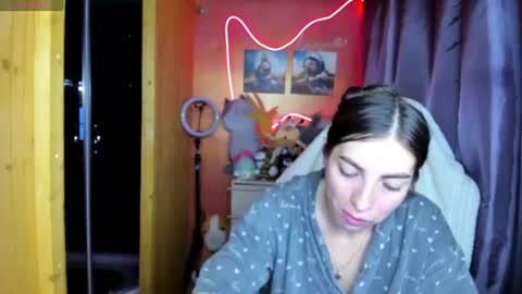 Snapshot of miss_tasy chatting on 06-25-26, 05:12 Melanie January 15th is my birthday there will be an interesting show online show from 06-25-26, 05:12