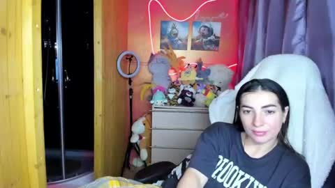Snapshot of miss_tasy chatting on 06-28-26, 05:57 Melanie January 15th is my birthday there will be an interesting show online show from 06-28-26, 05:57