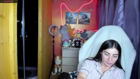Snapshot of miss_tasy chatting on 07-02-26, 12:00 Melanie January 15th is my birthday there will be an interesting show online show from 07-02-26, 12:00