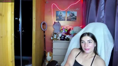 Snapshot of miss_tasy chatting on 07-18-26, 04:05 Melanie January 15th is my birthday there will be an interesting show online show from 07-18-26, 04:05