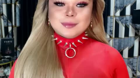 Snapshot of miss_tyraxxx chatting on 10-24-25, 06:59 Tyra Davenport online show from 10-24-25, 06:59