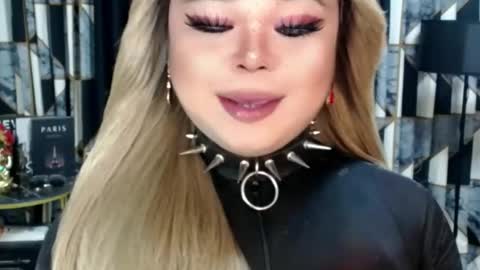 Snapshot of miss_tyraxxx chatting on 10-25-25, 08:55 Tyra Davenport online show from 10-25-25, 08:55