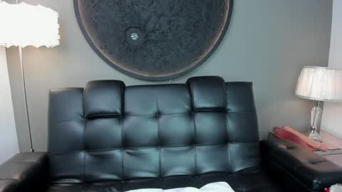 Snapshot of miss_vaiolette chatting on 12-24-24, 10:33 Vaiolette online show from 12-24-24, 10:33