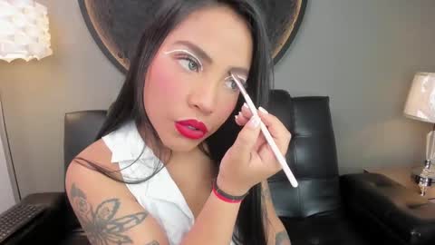 Vaiolette online show from 02-25-25, 11:19