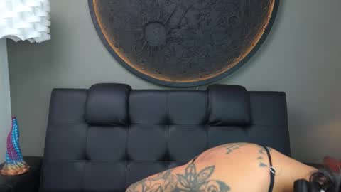 Snapshot of miss_vaiolette chatting on 10-09-25, 11:08 Vaiolette online show from 10-09-25, 11:08