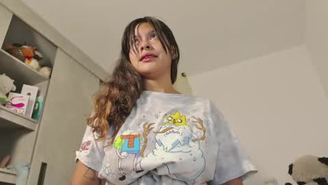 hanna    online show from 05-08-26, 01:33