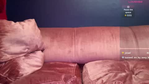 Vivienne online show from 03-04-25, 05:11