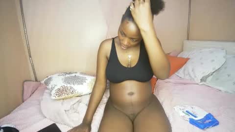 miss_worldfire online show from 05-10-26, 06:24