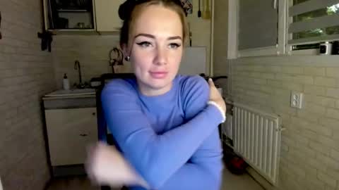 Snapshot of miss_you20 chatting on 09-29-25, 09:08 miss_you20 online show from 09-29-25, 09:08