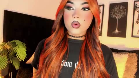 Snapshot of miss_zz chatting on 10-05-25, 05:00 miss_zz online show from 10-05-25, 05:00